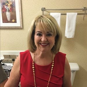 Meet your Posher, Cynthia